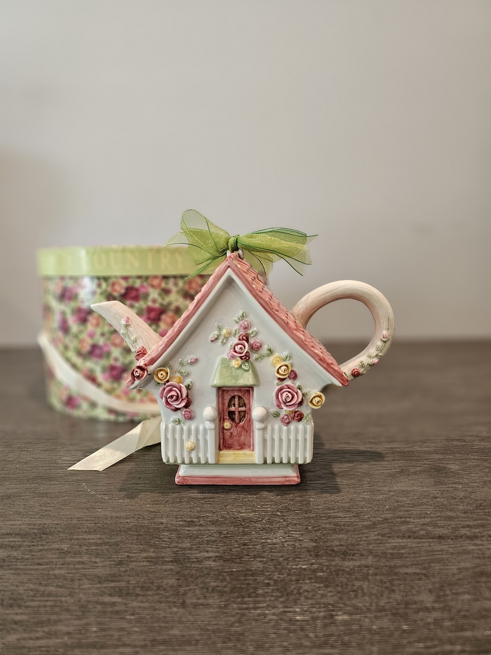 Vintage Royal Albert - Old Country Roses Cottage Teapot